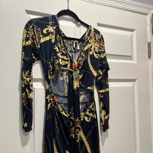 Cute jumpsuit for a night out, get for a concert or a night clubbing